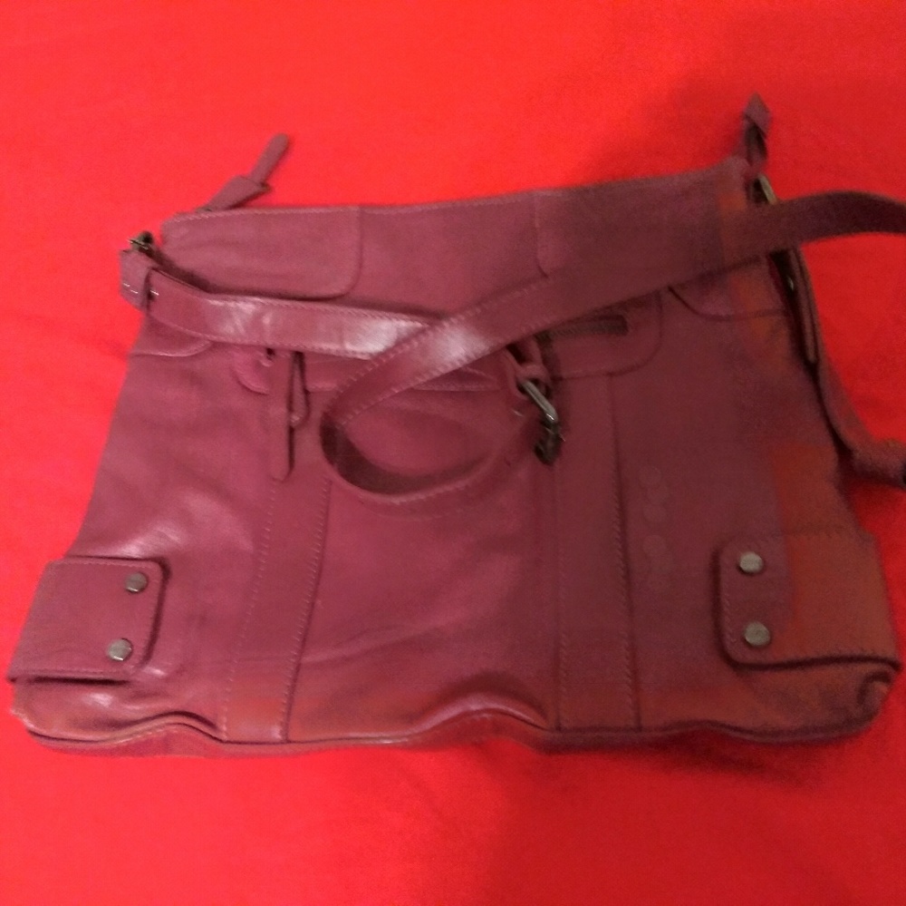 Purses - Picture 4 of 8